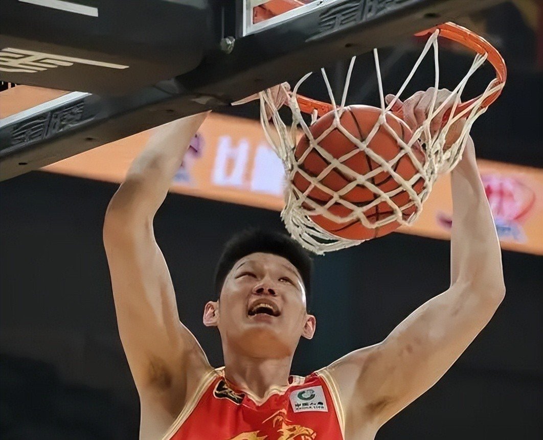 包含赛前欧联焦点战,广厦男篮内部沟通,压力陡增,身体对抗强度拉满的词条 包含赛前欧联焦点战,广厦男篮内部沟通,压力陡增,身体对抗强度拉满的词条